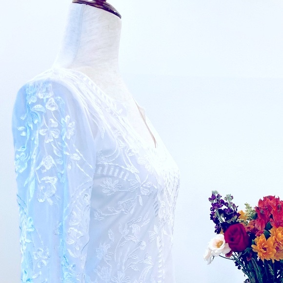 🌹White House Black Market Two-piece Embroidered Tunic Top, Size XS, White - Picture 3 of 9